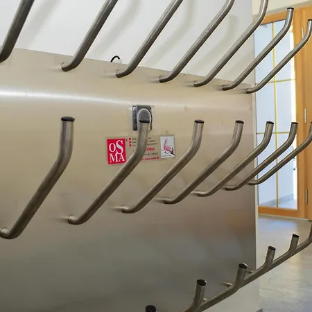 - شقة Weisspriach