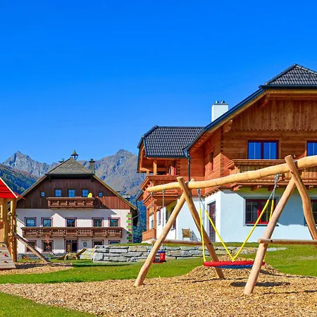 - شقة Weisspriach